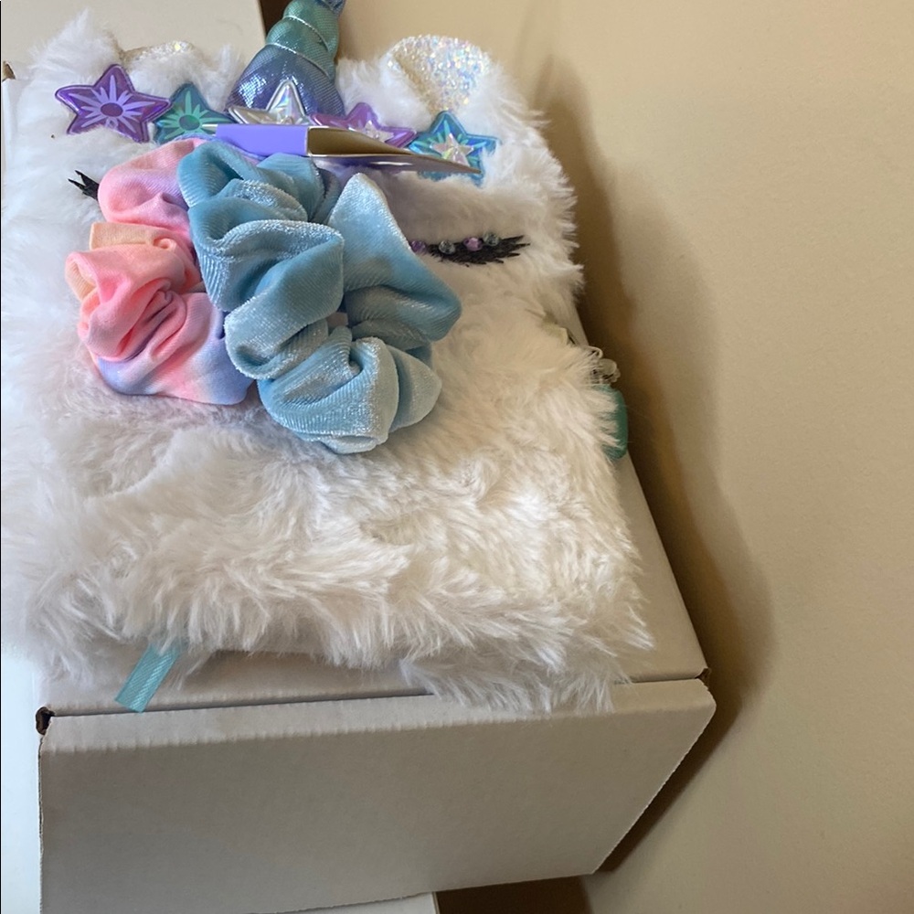 Claire's Unicorn diary with 2 keys and Claire's colorful scrunchies